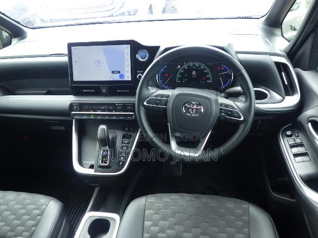 Toyota Voxy Hybrid S-Z 2WD 7-Seater 2022 Black