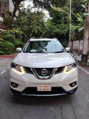 Nissan X-Trail 2.0 Petrol AWD 2016 Pearl for sale