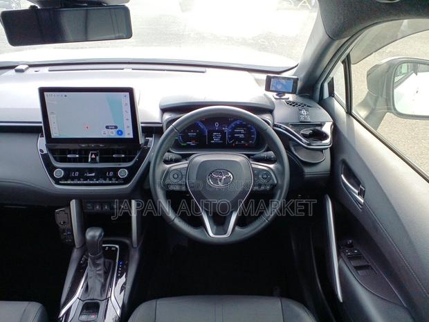 Toyota Corolla Cross 2024 Pearl