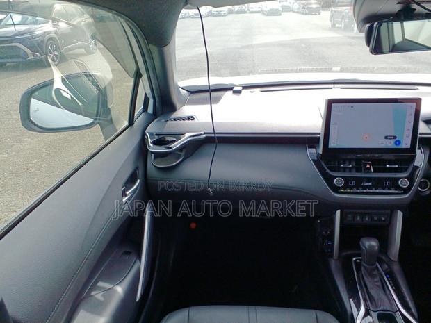 Toyota Corolla Cross 2024 Pearl