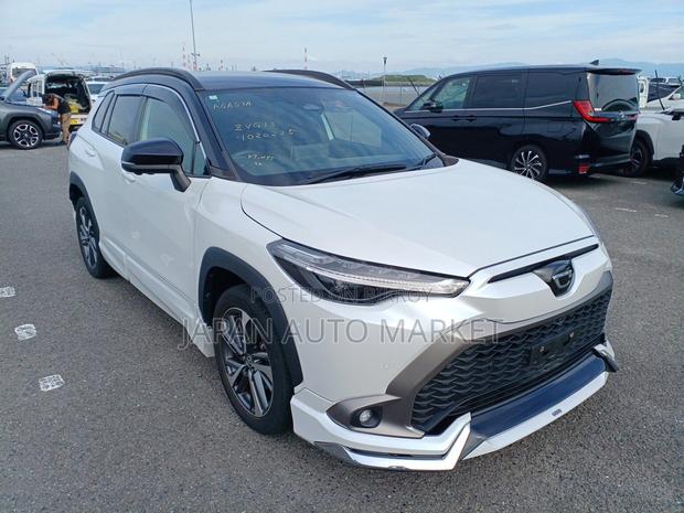 Toyota Corolla Cross 2024 Pearl