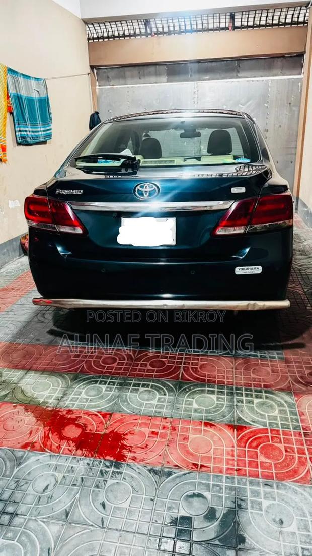 Toyota Premio 2017 Blue