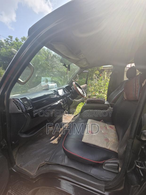 Toyota Grand HiAce 1999 Black