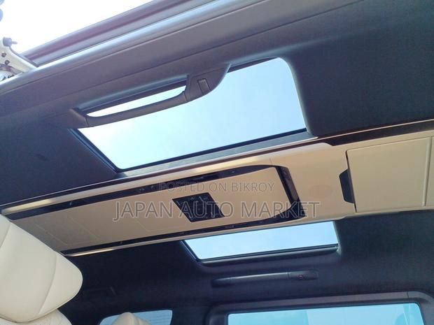 Toyota Alphard 2024 Pearl