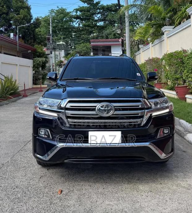 Toyota Land Cruiser 4.5 V8 VXR 2018 Black