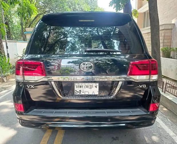 Toyota Land Cruiser 4.5 V8 VXR 2018 Black