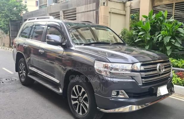 Toyota Land Cruiser 4.5 V8 VXR 2016 Gray