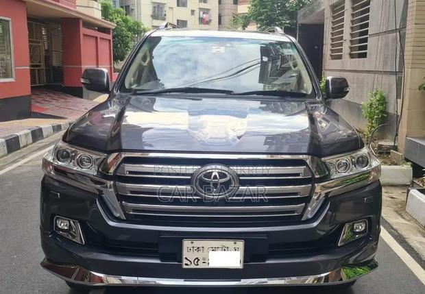 Toyota Land Cruiser 4.5 V8 VXR 2016 Gray