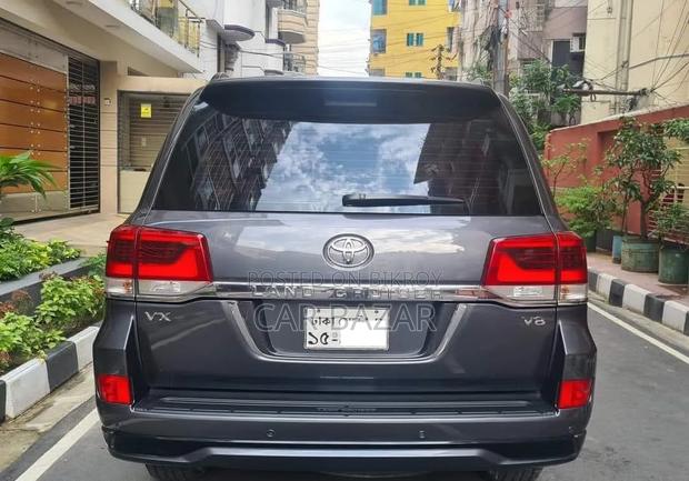 Toyota Land Cruiser 4.5 V8 VXR 2016 Gray
