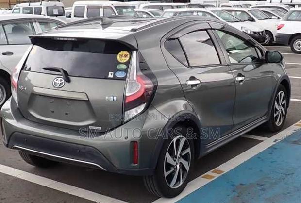 Toyota Aqua 2021 Brown