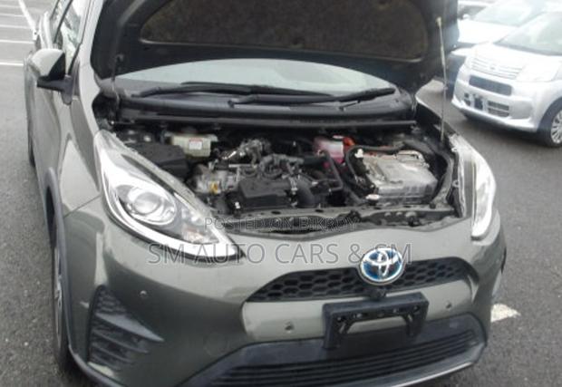 Toyota Aqua 2021 Brown