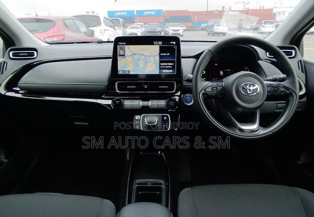 Toyota Aqua 2022 Beige