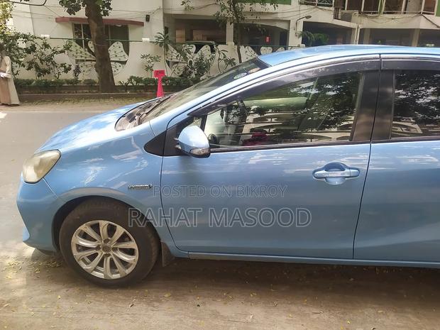 Toyota Aqua 2013 Blue