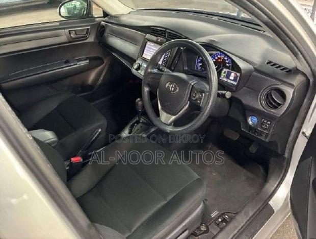 Toyota Axio 2021 Silver