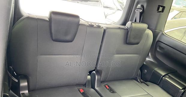 Toyota Esquire 2021 Pearl