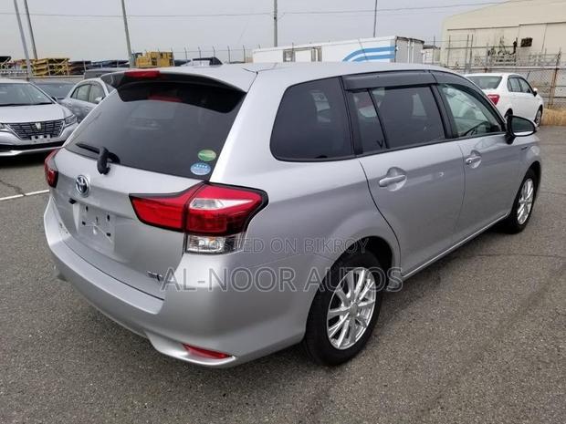 Toyota Corolla Fielder 1.5 Hybrid FWD 2021 Silver