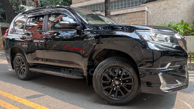 Toyota Land Cruiser Prado 2021 Black