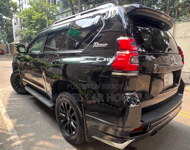 Toyota Land Cruiser Prado 2021 Black