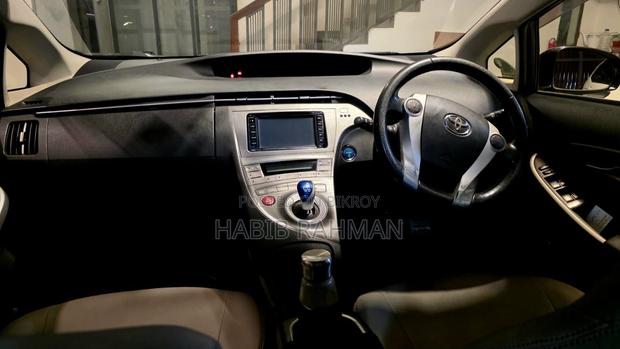 Toyota Prius 2013 Red