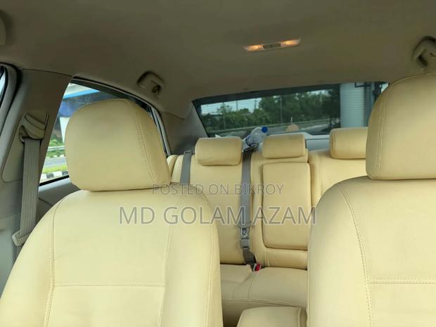 Toyota Premio 2012 Silver