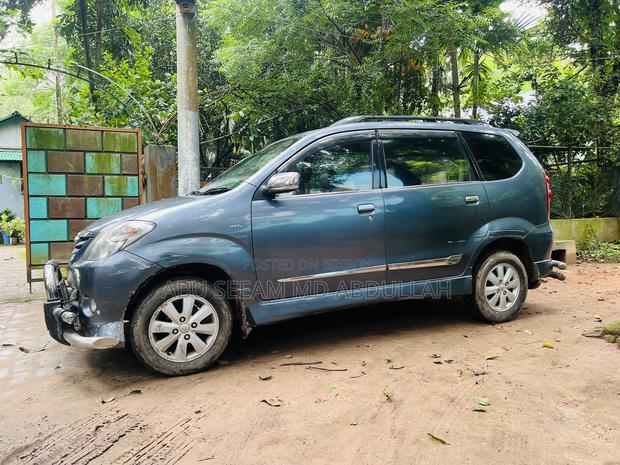 Toyota Avanza 2010