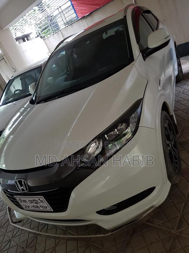 Honda Vezel 1.5 Hybrid 2WD 2014 Pearl