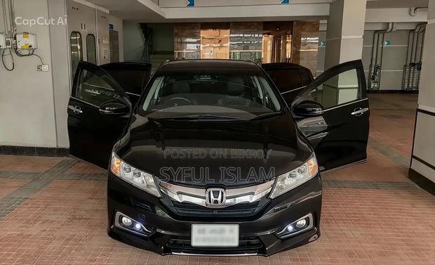 Honda Grace 1.5 Hybrid AWD 2015 Black