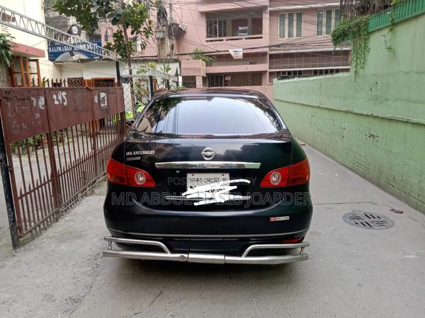Nissan Bluebird 2005 Black