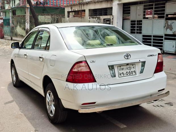 Toyota Corolla 2006 White