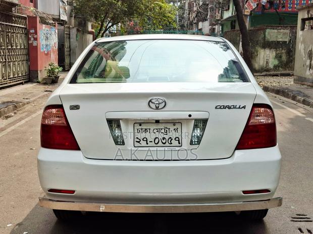 Toyota Corolla 2006 White