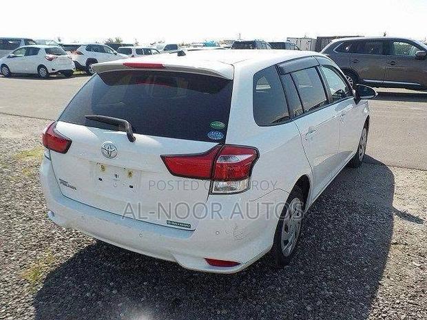 Toyota Corolla Fielder 2021 White
