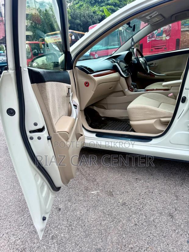 Toyota Premio 2015 Pearl