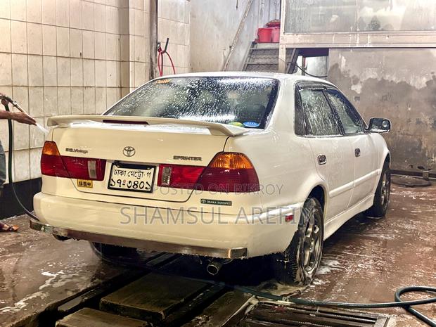 Toyota Sprinter 2000 White