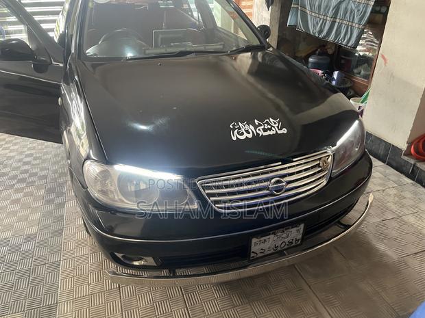 Nissan Sunny 2008 Black