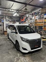 Toyota Esquire 1.8 FWD Hybrid (7 seater) 2018 Pearl for sale