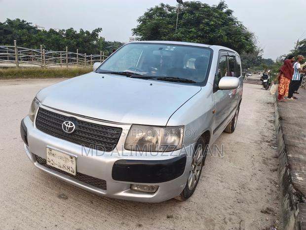 Toyota Succeed 2005 Silver