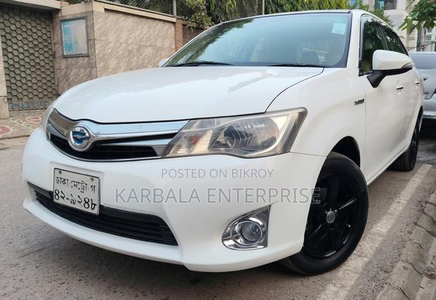 Toyota Axio 1.5 Hybrid 2WD 2013 White