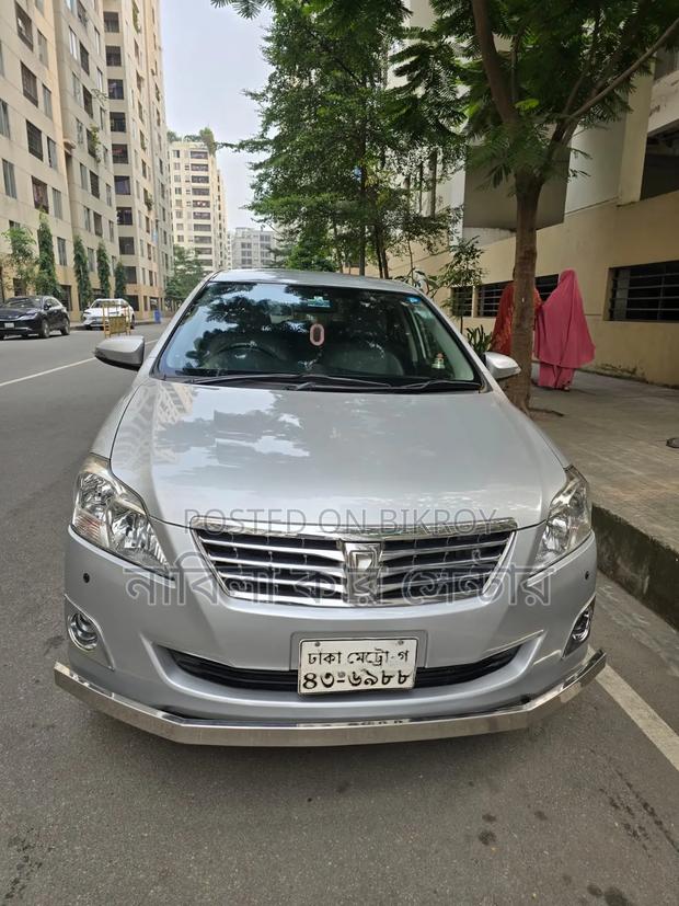 Toyota Premio 2014 Silver