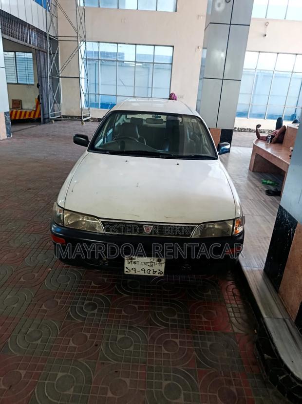 Toyota Corolla Hatchback 2001 White