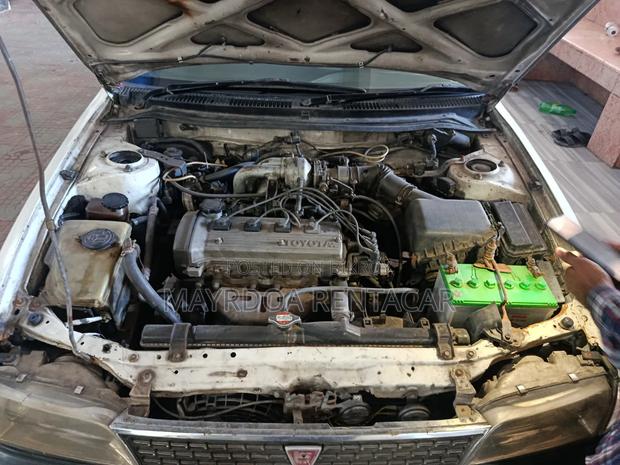 Toyota Corolla Hatchback 2001 White