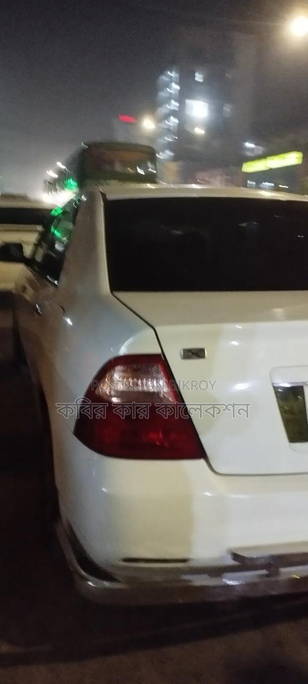 Toyota Corolla 2004 White