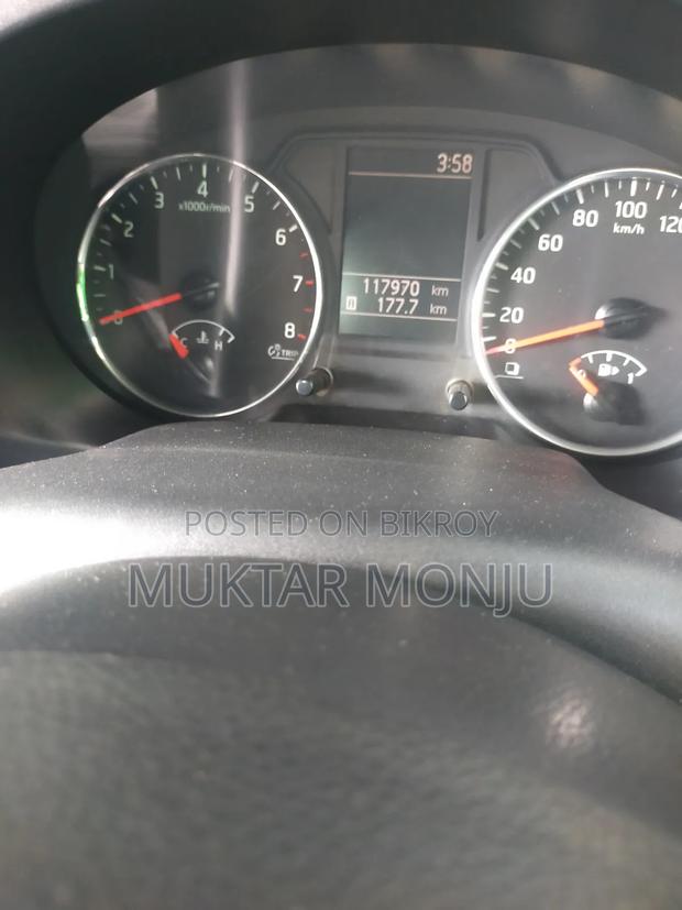 Nissan X-Trail 2.0 Petrol XE 2012 Silver