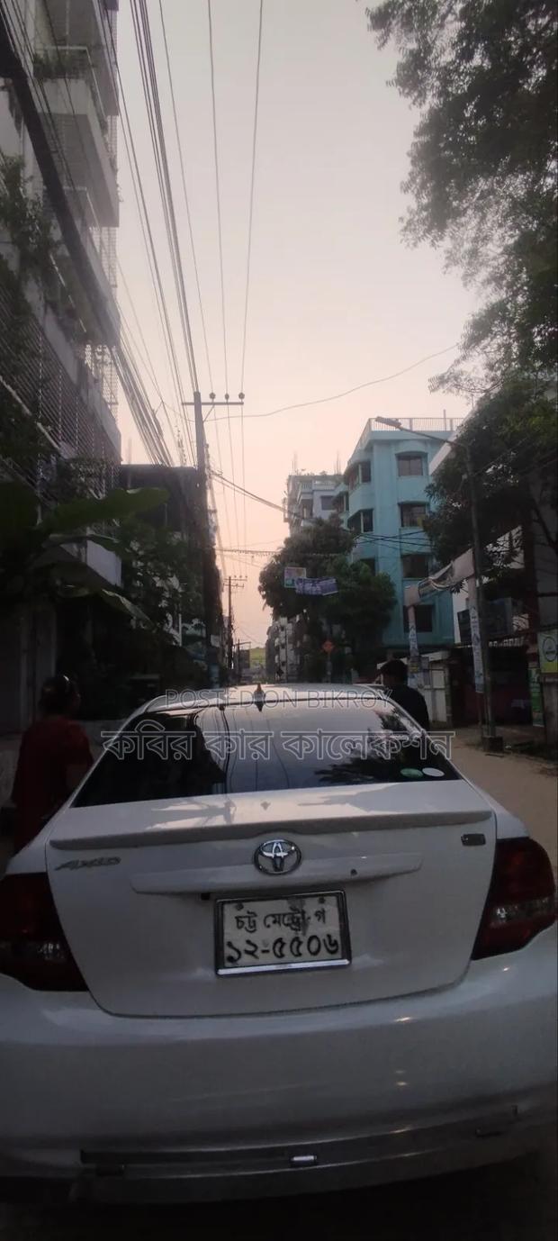 Toyota Corolla Fielder 2012 Silver