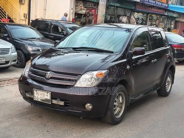 Toyota IST 2005 Black