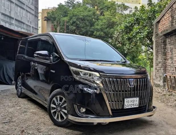 Toyota Noah 1.8 FWD Hybrid (7 seater) 2019 Gray