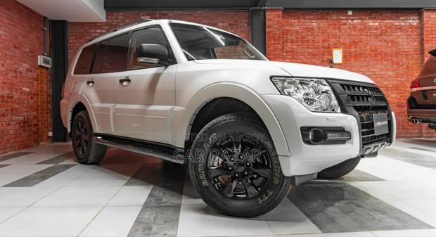 Mitsubishi Pajero Exceed 2017 White