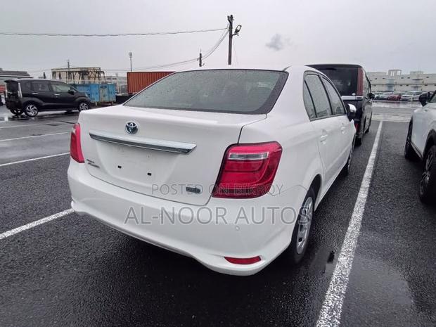Toyota Axio 2021 White