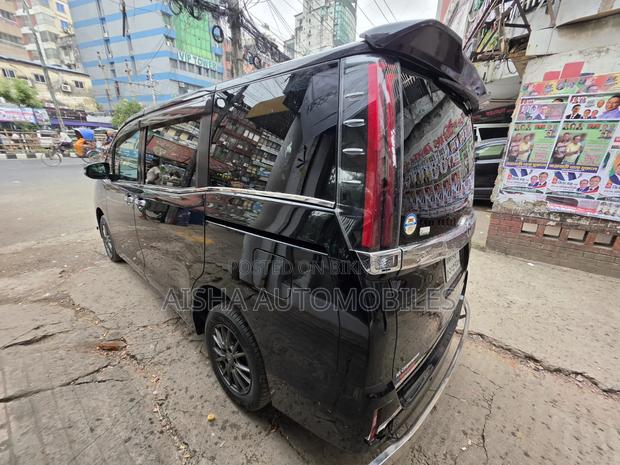 Toyota Noah 2020 Black