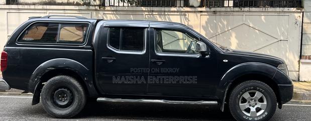 Nissan Caravan 2014 Black