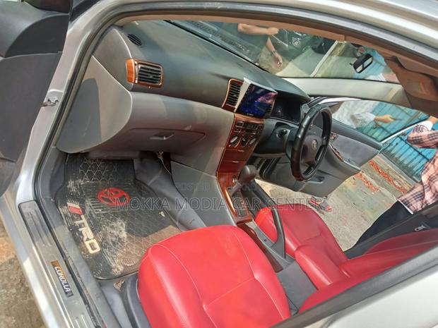 Toyota Corolla 2004 Silver